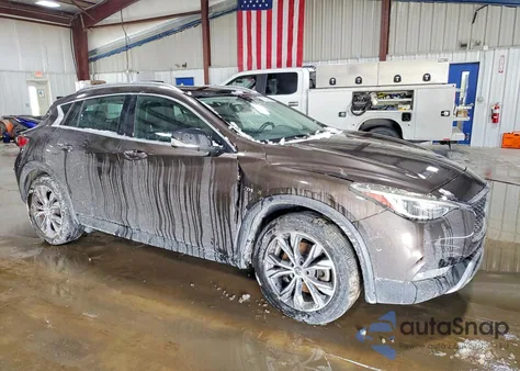 2017 Infiniti Qx30 Base z USA, uszkodzony, nr VIN SJKCH5CR4HA018095